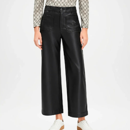Women’s Black Leather Crop slim Pants 