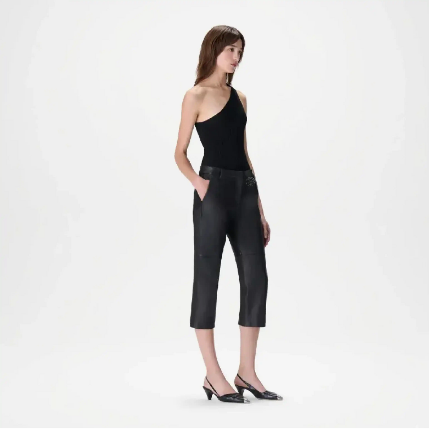 black faux leather bermuda shorts women
