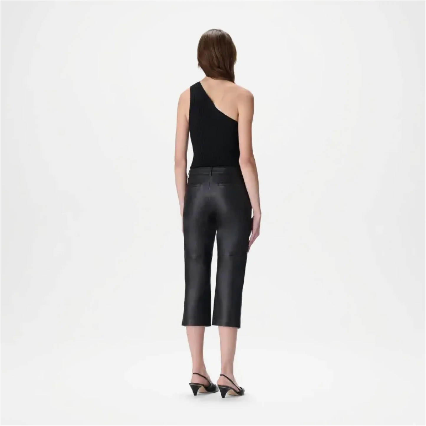 women's leather bermuda shorts
