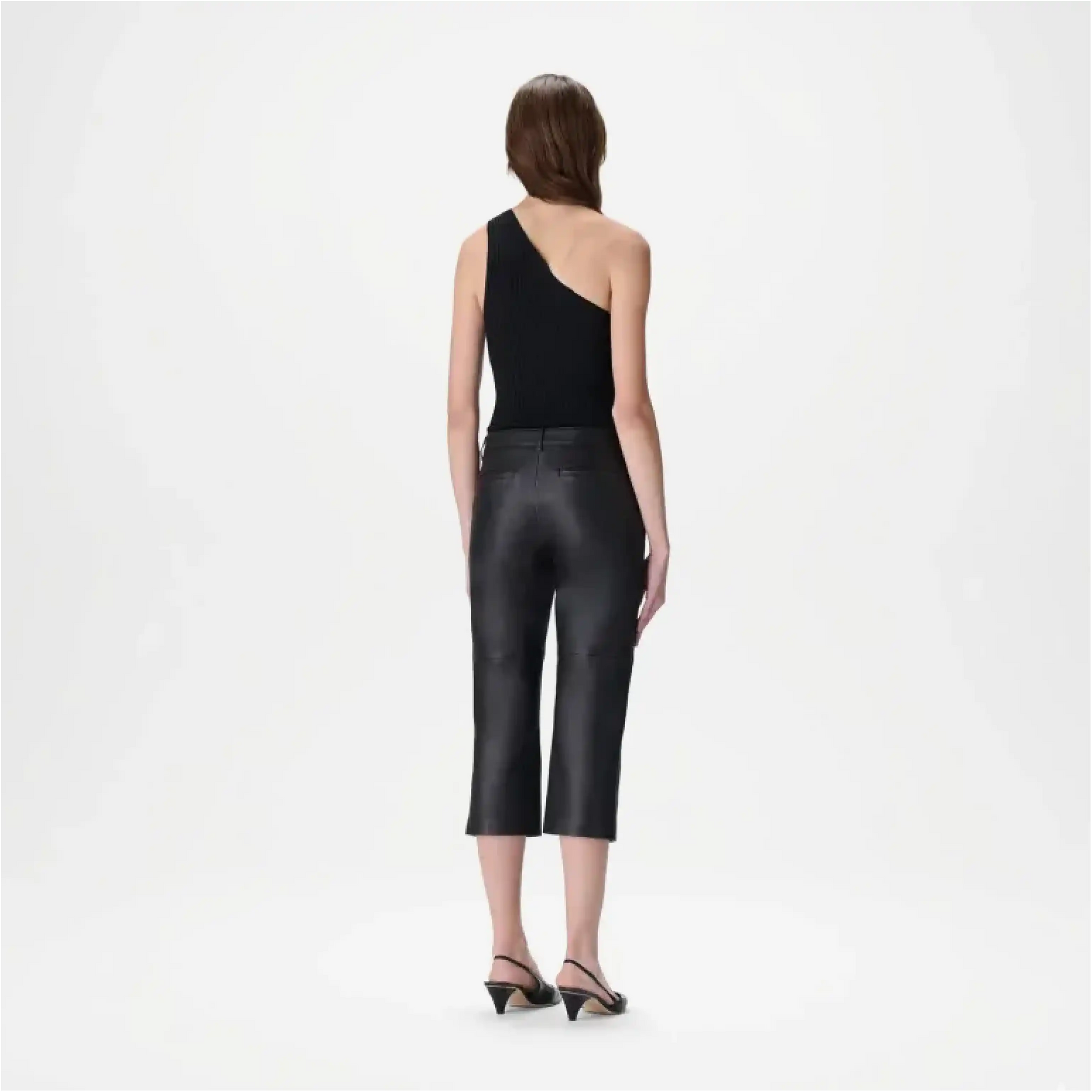 women's leather bermuda shorts
