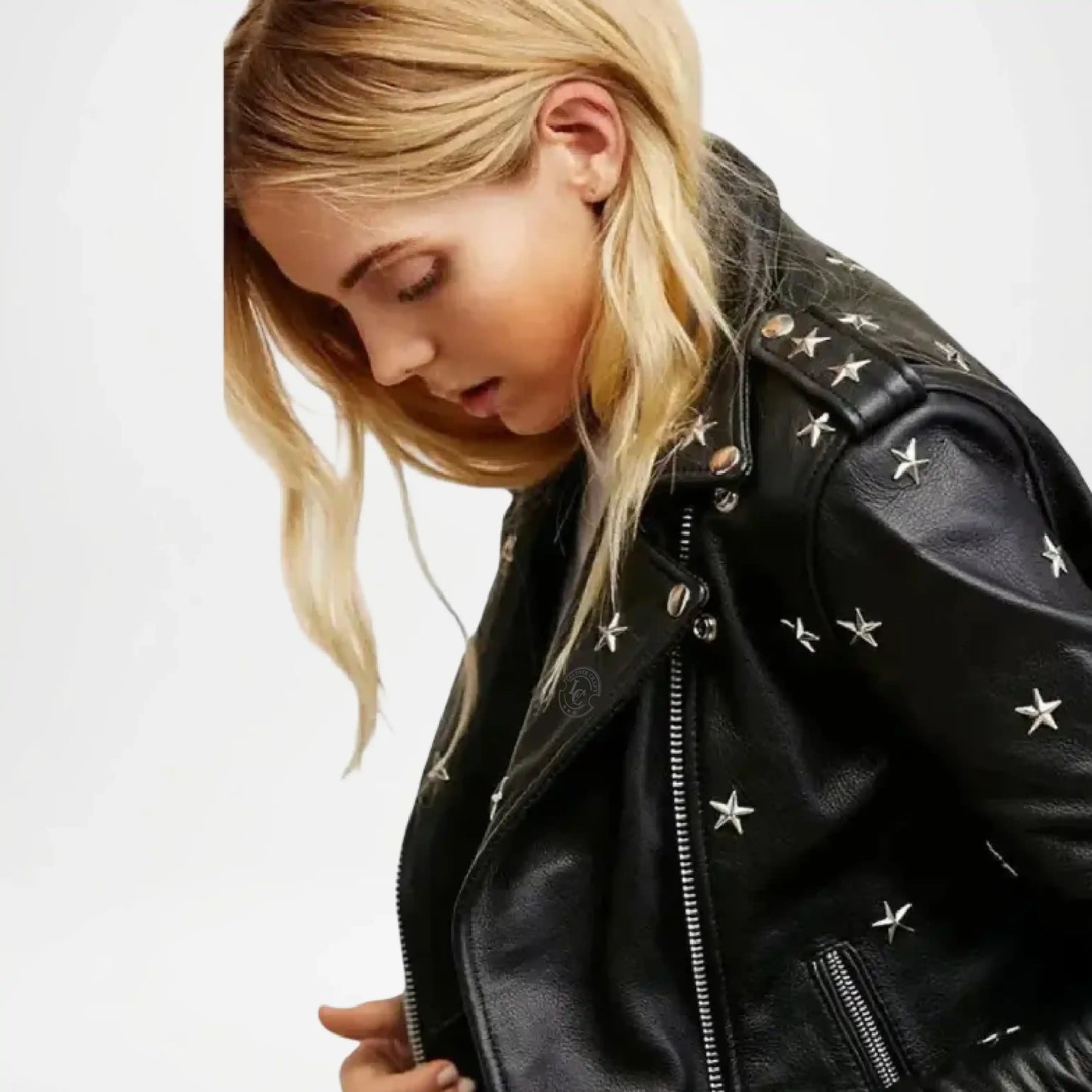 women's black vintage leather jacket
